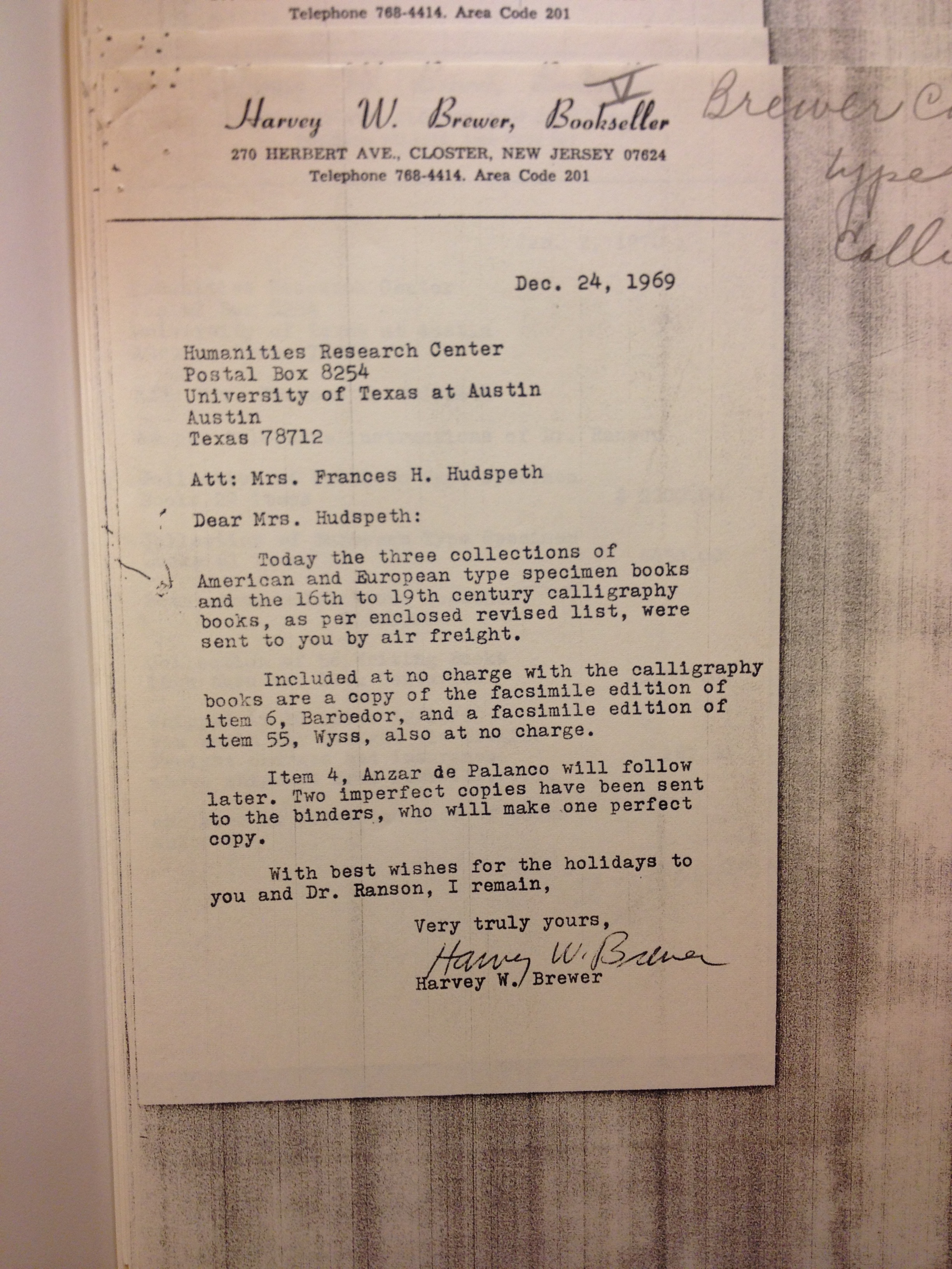 Letter from Harvey W. Brewer to Mrs. Hudspeth at the Humanities Research Center describing shipment of type specimens and writing manuals in 1969